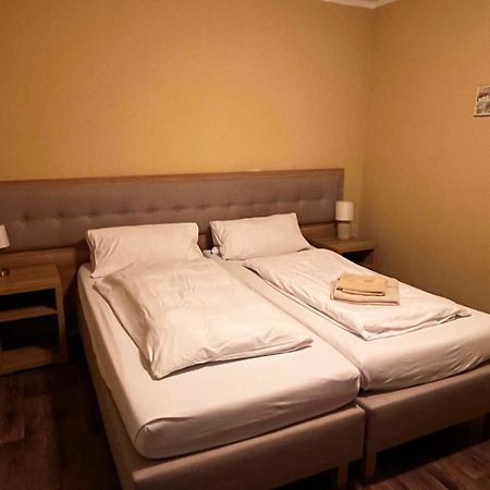 Hotel Zur Post Limburg Bad Camberg Hunfelden Bagian luar foto