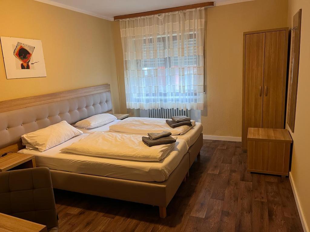 Hotel Zur Post Limburg Bad Camberg Hunfelden Bagian luar foto